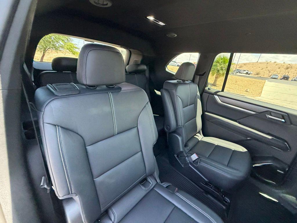 2026 GMC Acadia Elevation - Photo 17