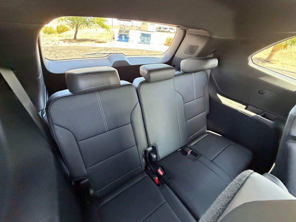 2026 GMC Acadia Elevation - Photo 19