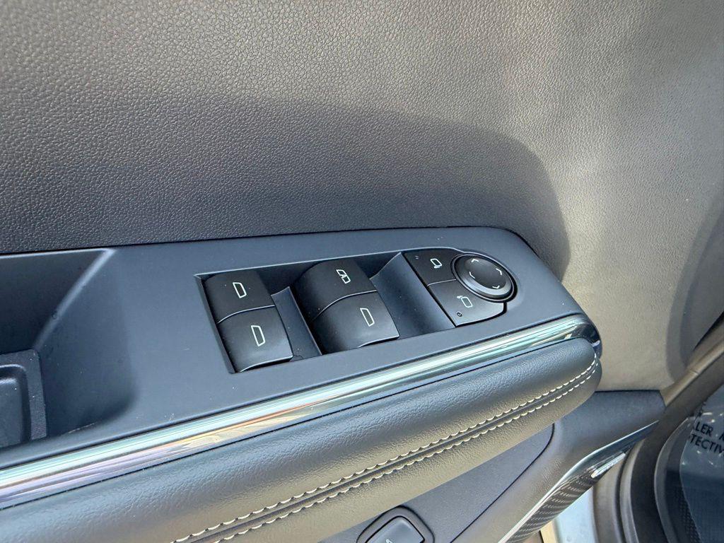2026 GMC Acadia Elevation - Photo 23