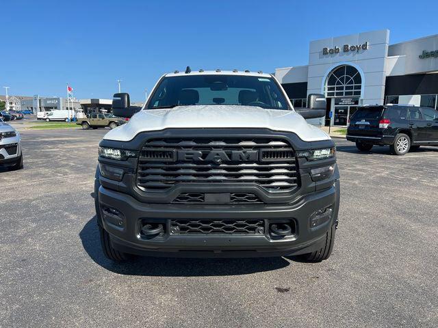 2026 RAM 5500 Chassis RAM 5500 TRADESMAN CHASSIS CREW CAB 4X4 60 CA