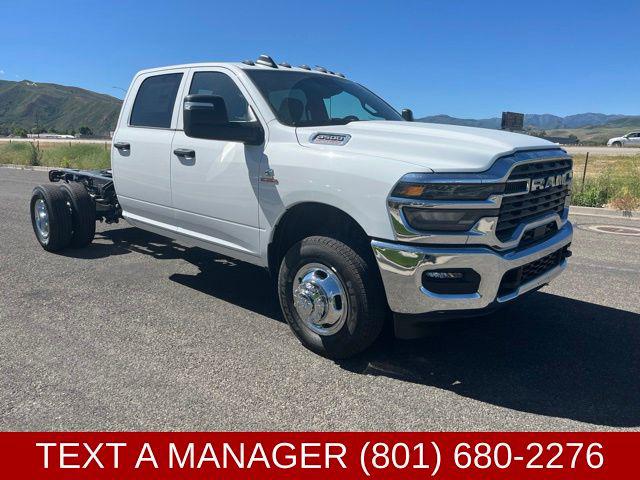 2026 RAM 3500 Chassis RAM 3500 TRADESMAN CREW CAB CHASSIS 4X4 60 CA