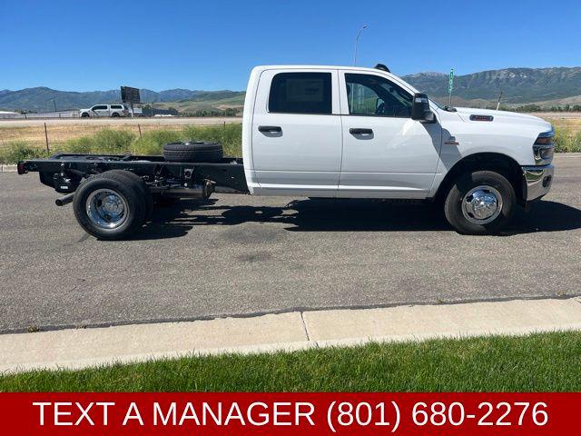 2026 RAM 3500 Chassis RAM 3500 TRADESMAN CREW CAB CHASSIS 4X4 60 CA