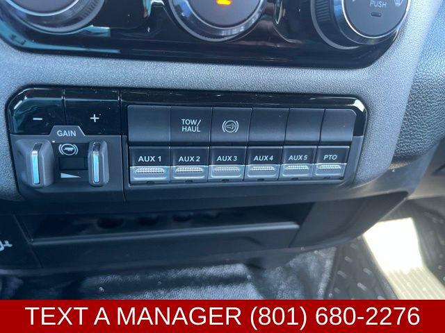 2026 Ram 3500 Chassis Cab Tradesman/Big Horn