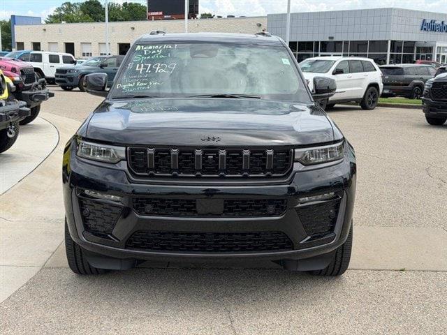 2026 Jeep Grand Cherokee Limited Reserve