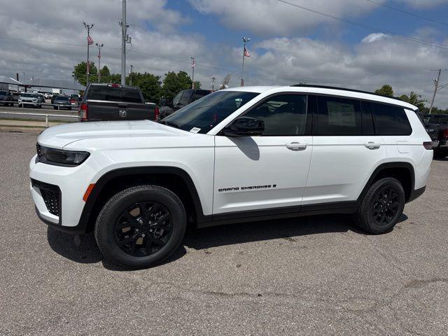 2026 Jeep Grand Cherokee GRAND CHEROKEE L LAREDO ALTITUDE 4X2