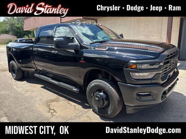 2026 RAM Ram 3500 RAM 3500 TRADESMAN CREW CAB 4X4 8 BOX