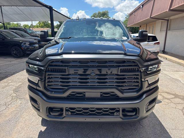 2026 RAM Ram 3500 RAM 3500 TRADESMAN CREW CAB 4X4 8 BOX