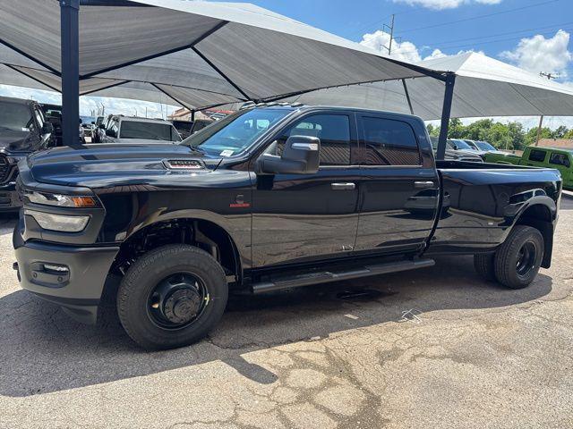 2026 RAM Ram 3500 RAM 3500 TRADESMAN CREW CAB 4X4 8 BOX