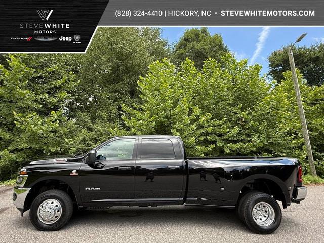 2026 RAM 3500 RAM 3500 BIG HORN CREW CAB 4X4 8 BOX
