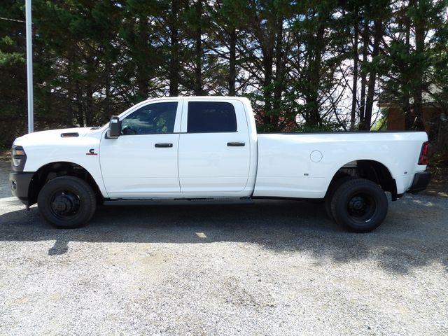2026 Ram 3500 Tradesman Crew Cab 4x4 8' Box