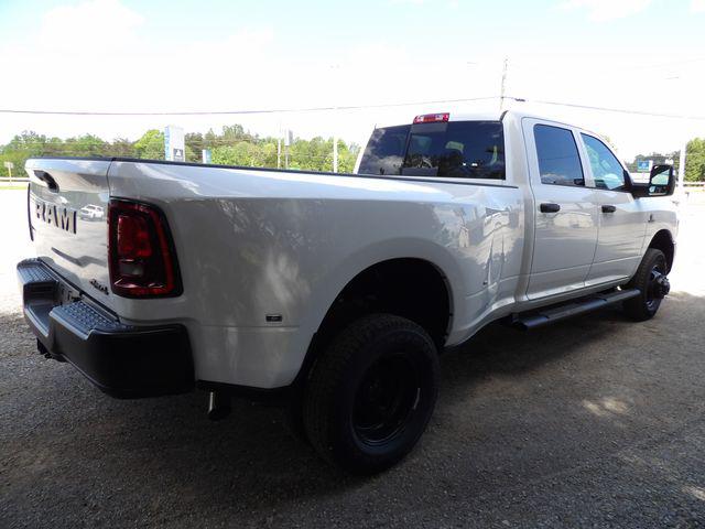 2026 Ram 3500 Tradesman Crew Cab 4x4 8' Box