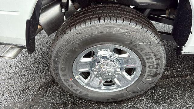 2026 Ram 2500 Tradesman Crew Cab 4x4 64 Box