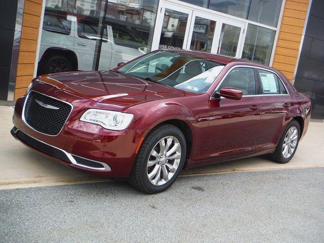 2018 Chrysler 300 Touring L AWD