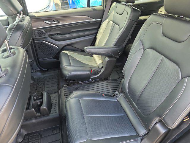 2024 Jeep Grand Cherokee L Overland 4x4