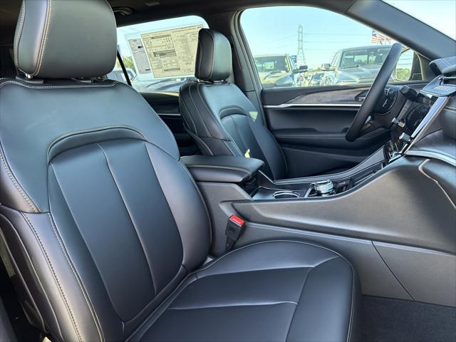 2026 Jeep Grand Cherokee 85th Anniversary Edition