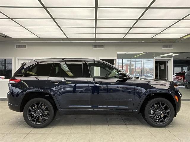 2024 Jeep Grand Cherokee Anniversary Edition