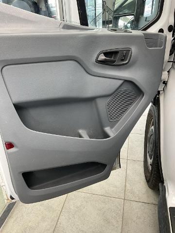 2018 Ford Transit 148 WB Medium Roof Cargo