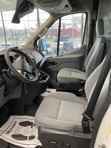 2018 Ford Transit 148 WB Medium Roof Cargo