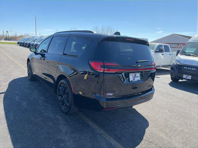 2026 Chrysler Pacifica PACIFICA LIMITED AWD