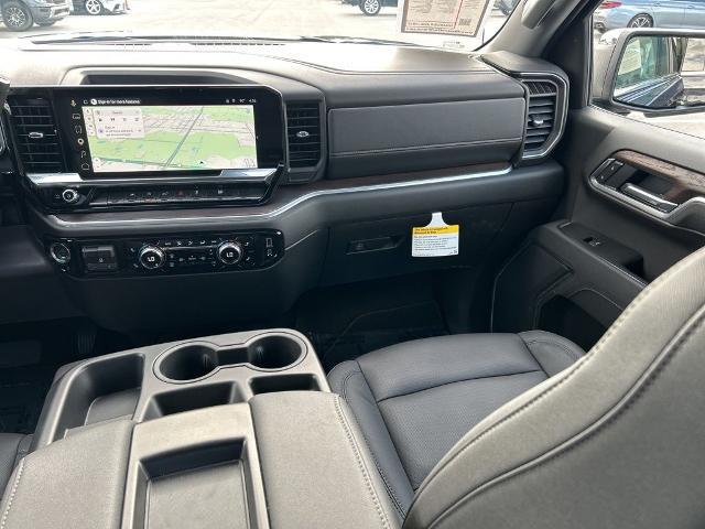 2026 GMC Sierra 1500 Crew Cab, Short Bed, SLT, 4WD