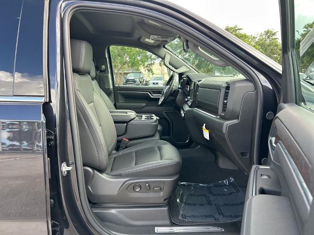 2026 GMC Sierra 1500 Crew Cab, Short Bed, SLT, 4WD