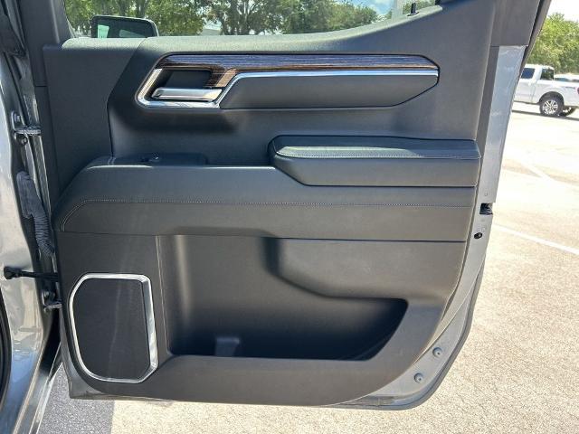 2023 GMC Sierra 1500 4WD Crew Cab Short Box SLE