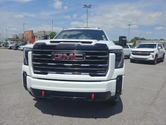 2025 GMC Sierra 2500HD 4WD Crew Cab Standard Bed AT4