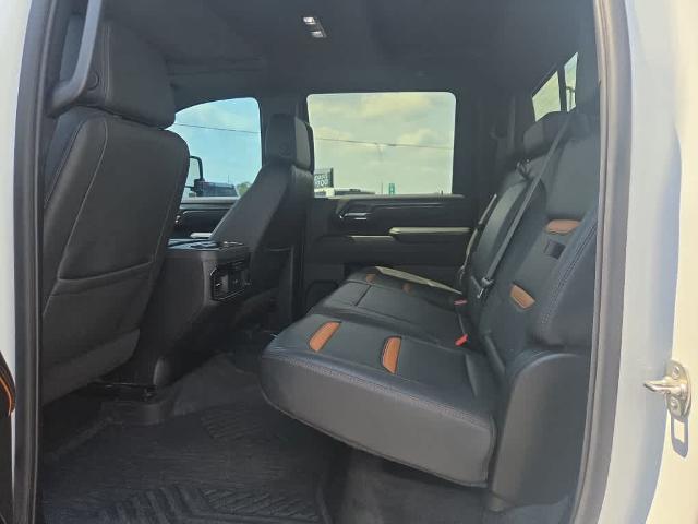 2025 GMC Sierra 2500HD 4WD Crew Cab Standard Bed AT4