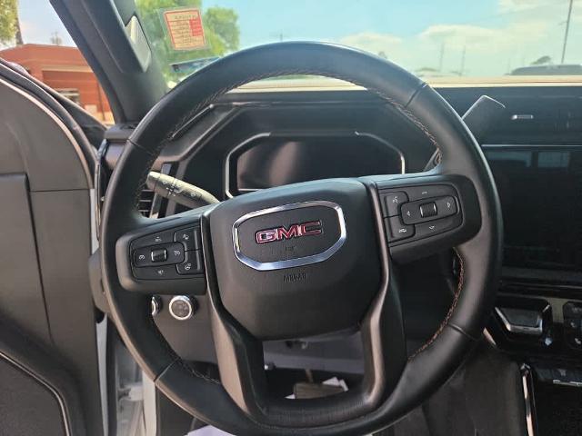 2025 GMC Sierra 2500HD 4WD Crew Cab Standard Bed AT4