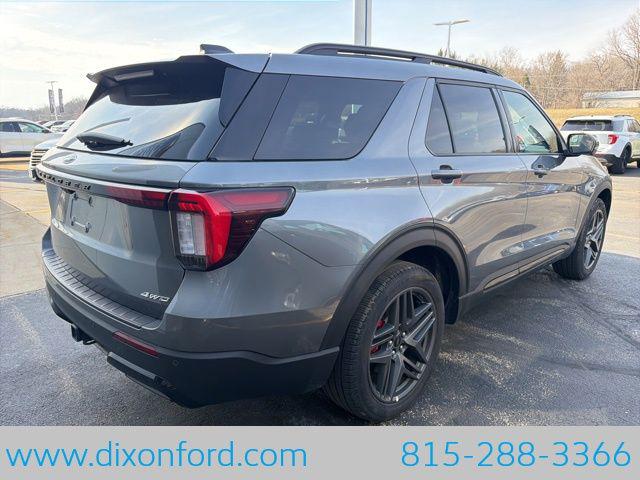 2025 Ford Explorer ST-Line
