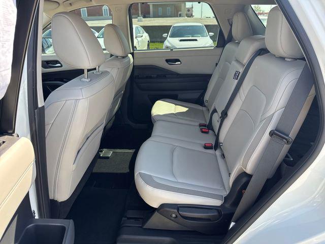 2024 Nissan Pathfinder SL 4WD