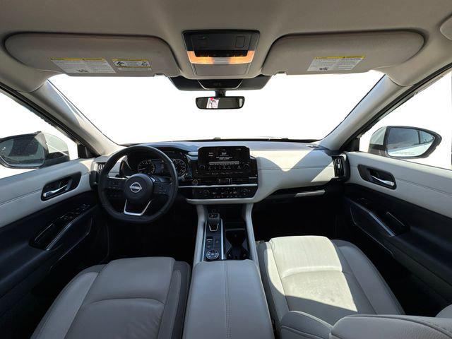 2024 Nissan Pathfinder SL 4WD