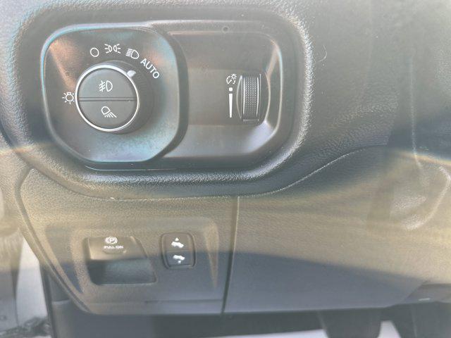 2021 Ram 1500 Big Horn Crew Cab 4x4 5'7" Box