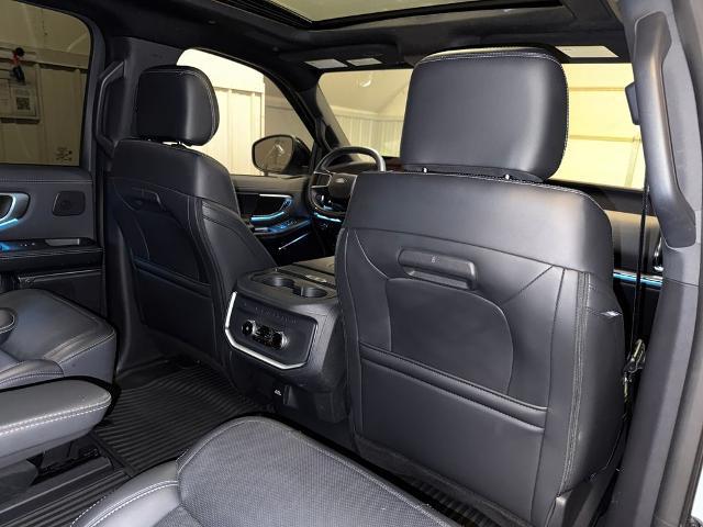 2025 Ford Expedition Platinum MAX