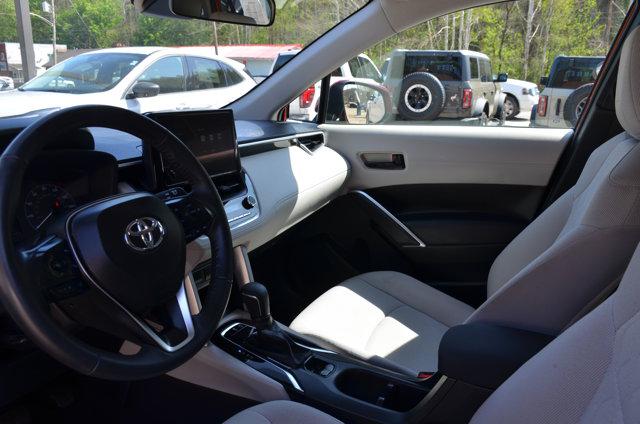 2024 Toyota Corolla Cross LE