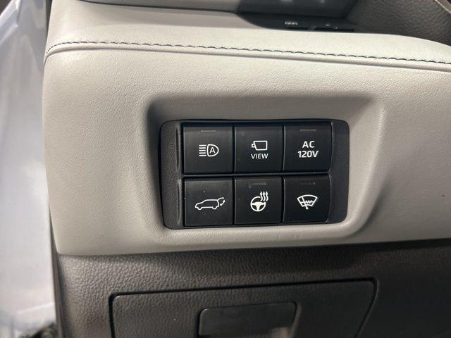 2021 Toyota Highlander Hybrid Platinum