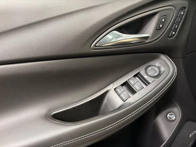2025 Buick Encore GX Avenir AWD