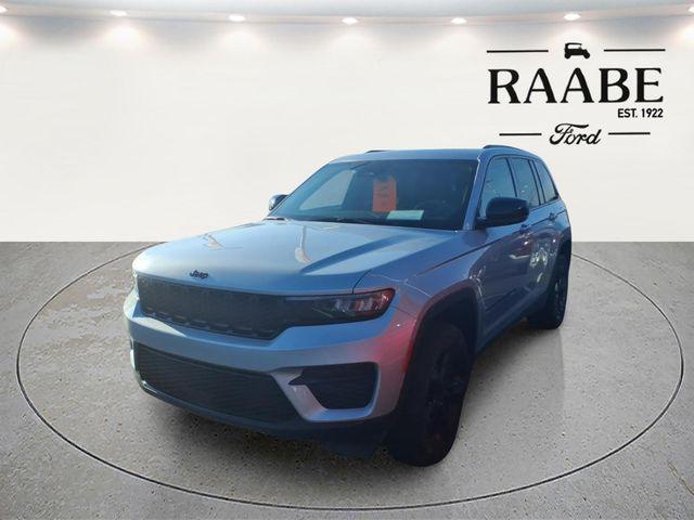 2023 Jeep Grand Cherokee Altitude 4x4
