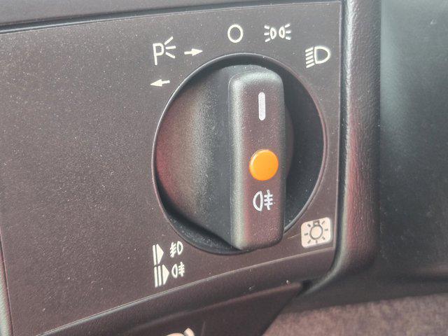 2000 Mercedes-Benz 500 Base
