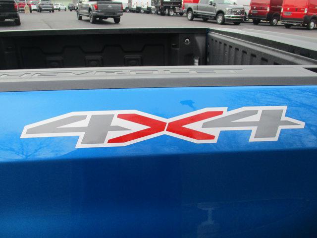 2023 Chevrolet Silverado 1500 4WD Crew Cab Standard Bed LT