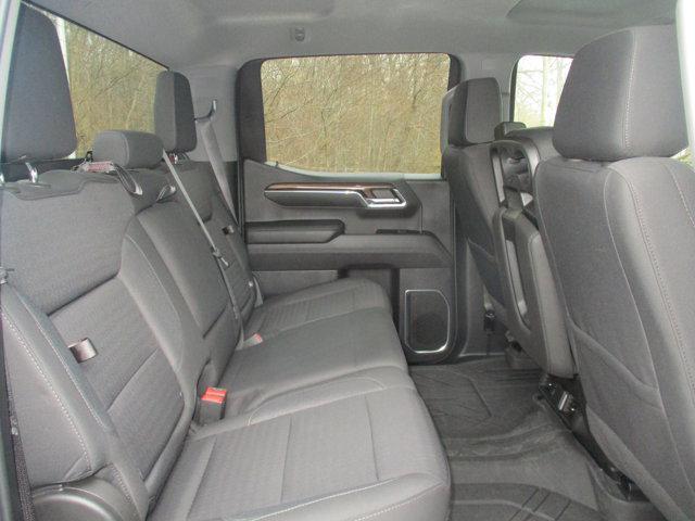 2023 Chevrolet Silverado 1500 4WD Crew Cab Standard Bed LT