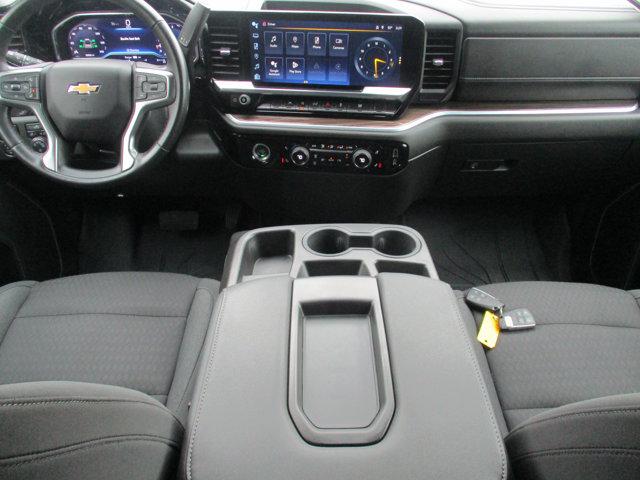 2023 Chevrolet Silverado 1500 4WD Crew Cab Standard Bed LT