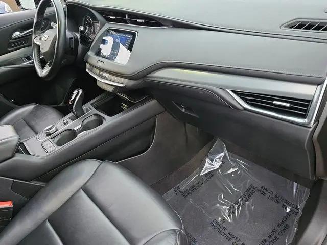 2023 Cadillac XT4 AWD Premium Luxury