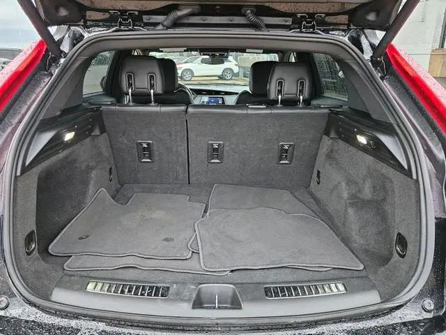 2023 Cadillac XT4 AWD Premium Luxury