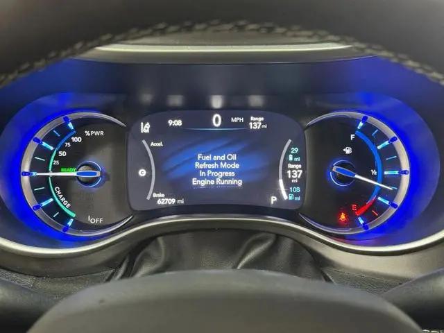 2024 Chrysler Pacifica Hybrid Select