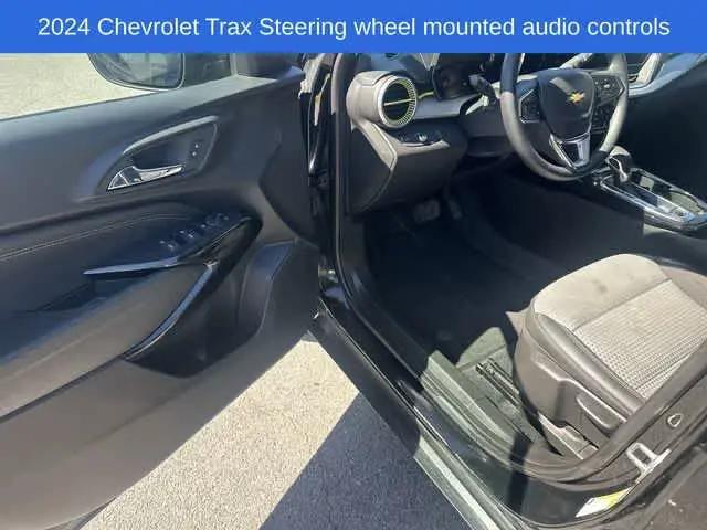 2024 Chevrolet Trax FWD LT