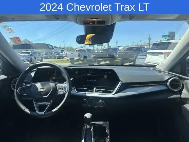 2024 Chevrolet Trax FWD LT