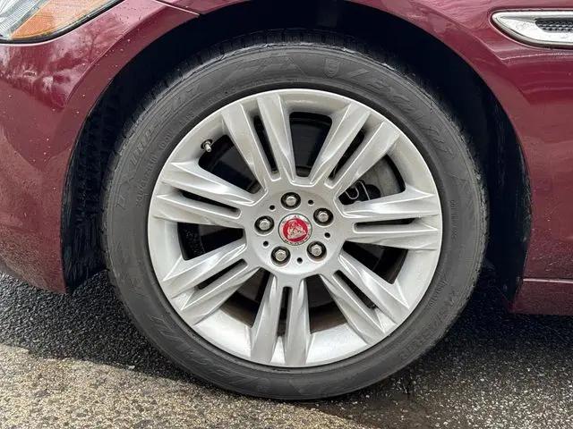 2017 Jaguar XF 35t Premium