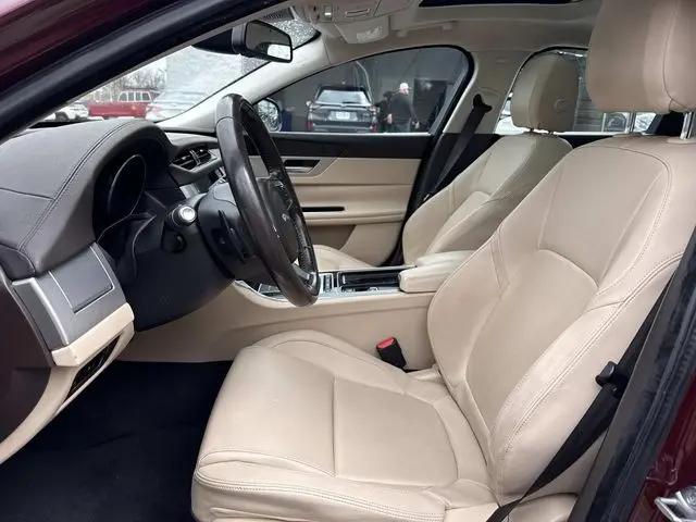 2017 Jaguar XF 35t Premium