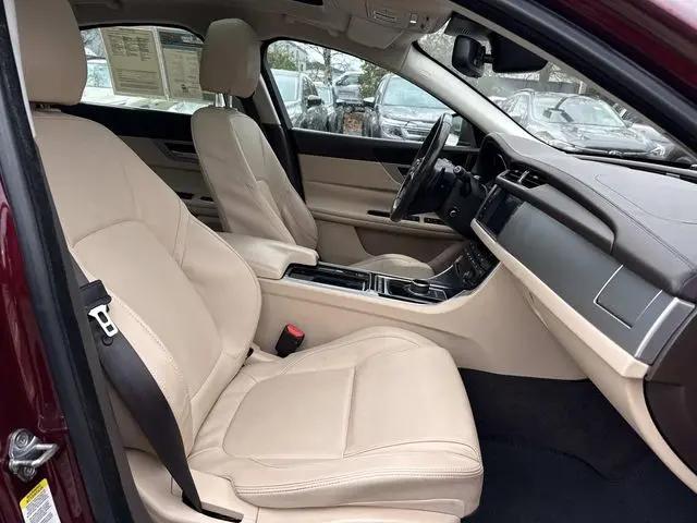 2017 Jaguar XF 35t Premium